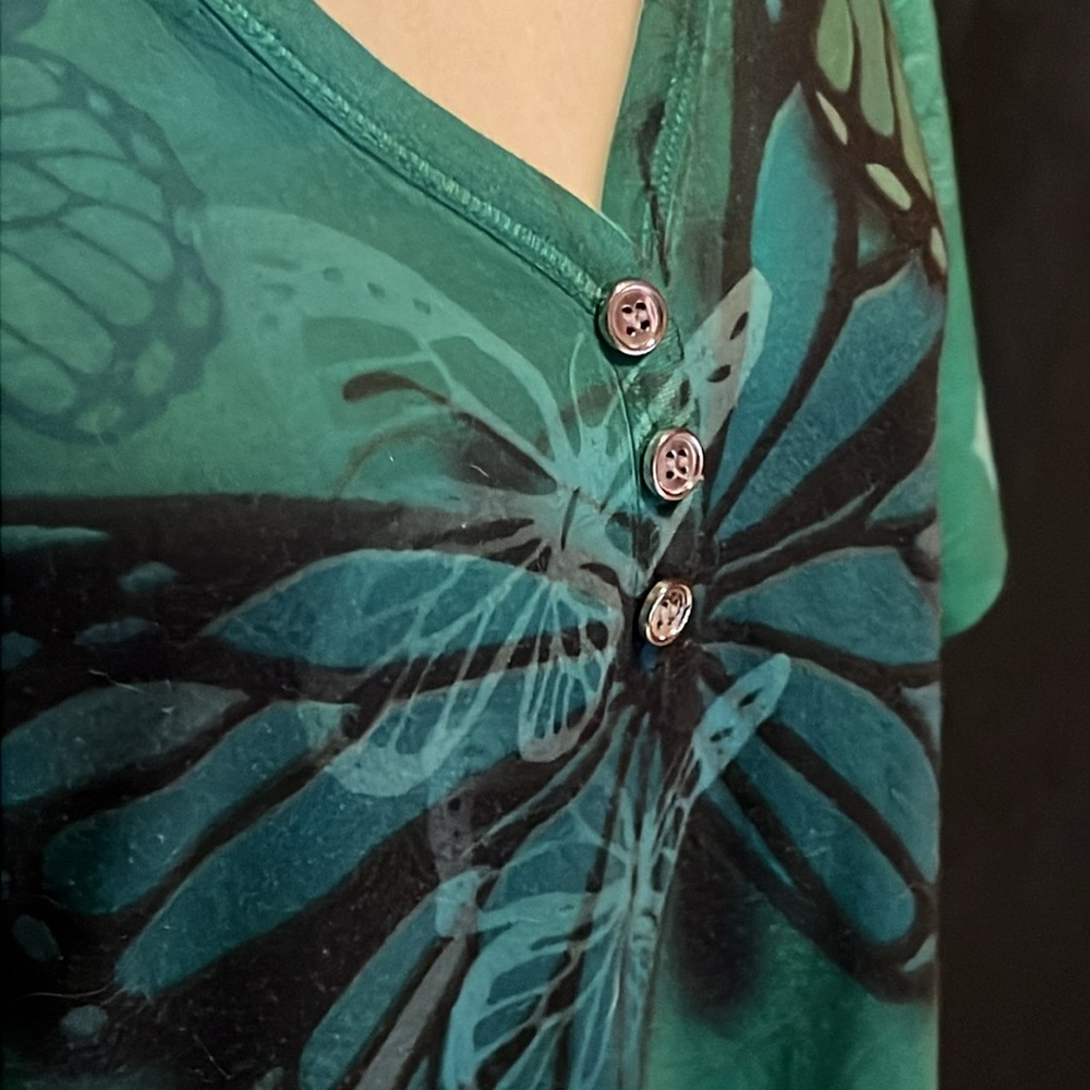 Appropriate Behavior Butterfly Top - Picture 5 of 16